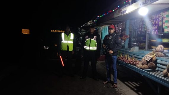 Polsek Pujon Polres Batu Giatkan Patroli Malam Antisipasi Gangguan Kamtibmas