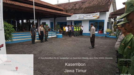 KAPOLSEK KASEMBON GELAR APEL KESIAPAN PENGAMANAN PEMILU 2019 DI TINGKAT KECAMATAN