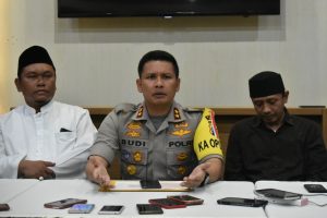 Kapolres Batu fasilitasi Tabayun pengasuh Ponpes Miftahul Falahil  Mubtadiin Kasembon terkait beredarnya berita Hoax