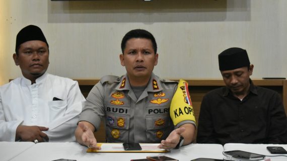 Kapolres Batu fasilitasi Tabayun pengasuh Ponpes Miftahul Falahil  Mubtadiin Kasembon terkait beredarnya berita Hoax