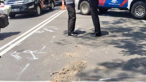 Depan Rumdin Walkot Batu Telah Terjadi Laka Lantas