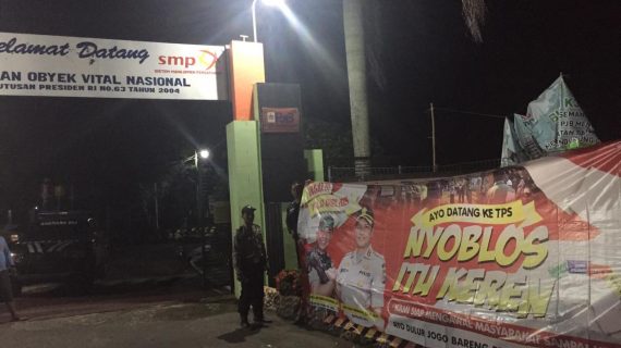 Anggota Polsek Batu Polres Batu Giatkan Patroli Hanting Kota Pasang Benner