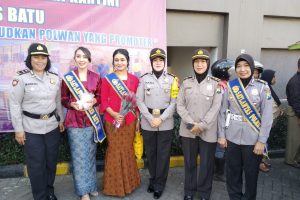 Gelar peringatan Hari Kartini, Polwan Polres Batu laksanakan Penerangan Masyarakat dan Sosialisasi Gampol Polri