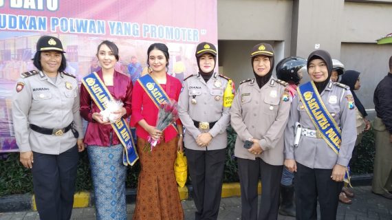 Gelar peringatan Hari Kartini, Polwan Polres Batu laksanakan Penerangan Masyarakat dan Sosialisasi Gampol Polri