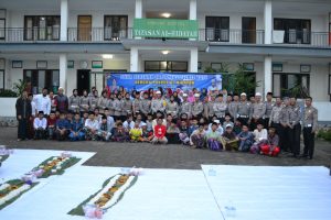 Ops Keselamatan Semeru 2019, Satlantas Polres Batu Bukber Bersama Anak Yatim Piatu