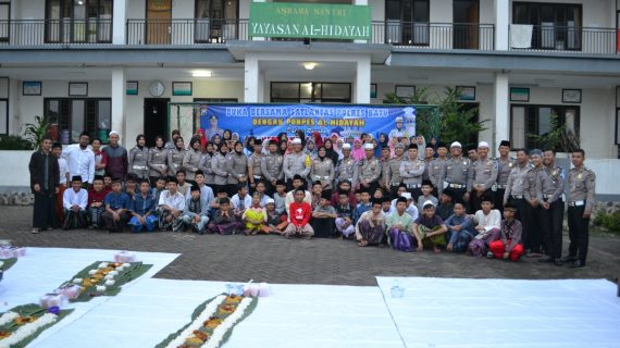 Ops Keselamatan Semeru 2019, Satlantas Polres Batu Bukber Bersama Anak Yatim Piatu