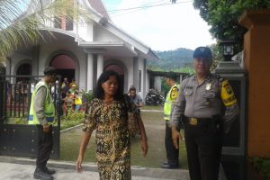 Polsek Ngantang Polres Batu Laksanakan Pengamanan Lokasi Tempat Ibadah