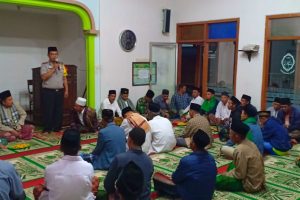 Kapolsek Pujon Polres Batu Bersama Muspika Giat Safari Ramadhan Di Desa Madiredo