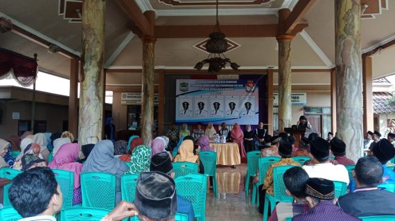 Bhabinkamtibmas Desa Bendosari Polres Batu Menghadiri Pengudian Nomer Dan Visi Misi Calon Kades