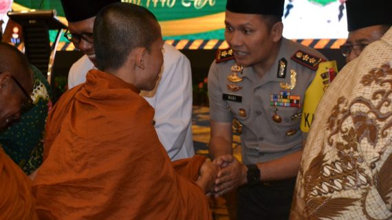 Perkokoh Persatuan, Kapolres Batu Gelar Halal Bihalal Lintas Iman
