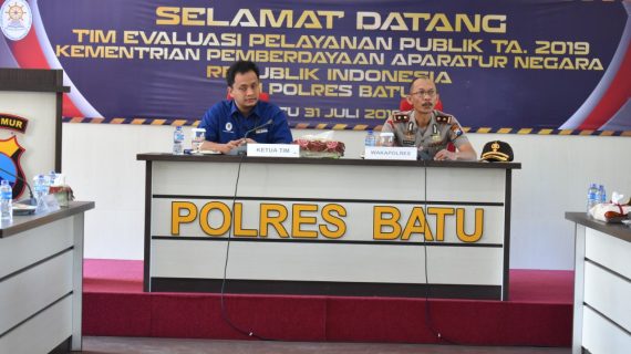 Tim Kemenpan RI kunjungi Polres Batu untuk meninjau kesiapan  meraih predikat WBBM