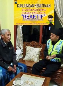 Pelayanan Kepada Masyarakat oleh Polres Batu. Patroli Bhabin Polsek Batu Polres Batu,Giatkan Kunjungan Kemitraan Jaga Situasi Wilayah Agar Selalu Aman