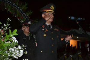 Untuk Hormati Arwah para Pejuang Kemerdekaan dan Jelang peringatan HUT RI ke 74, Kapolres Batu serta Forkompimda melaksanakan kegiatan AKRS di TMP Suropati 