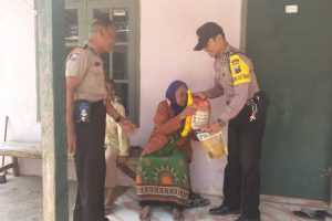 Bhabinkamtibmas Gunungsari Melaksanakan Jum’at Barokah,Polsek Bumiaji Polres Batu