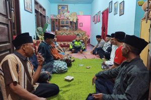 Sibergitas Sambang Karyawan Villa Putih ART, Bhabinkamtibmas bersaka Babinsa Desa Tulungrejo Kec. Bumiaji