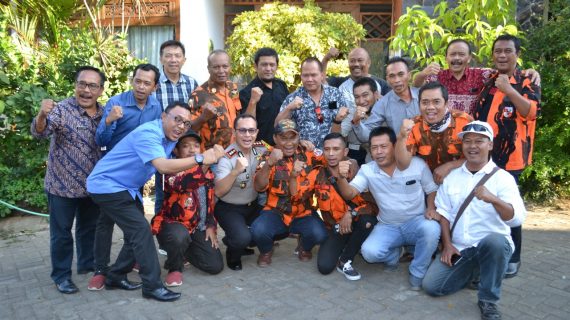 Jalin Kedekatan Dengan Masyarakat, Kapolres Batu Sambangi Toga dan Tomas Kota Batu