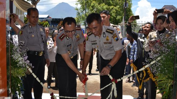 Kabiddokkes Polda Jatim Resmikan Gedung Klinik Urkes Polres Batu