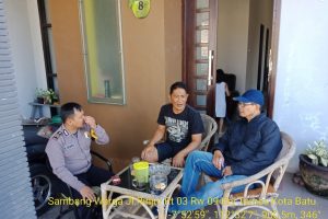 Untuk meningkatkan Kerukunan di masyarakat, Bhabinkamtibmas Polsek Batu Kota Sambang Warga sekaligus serap informasi