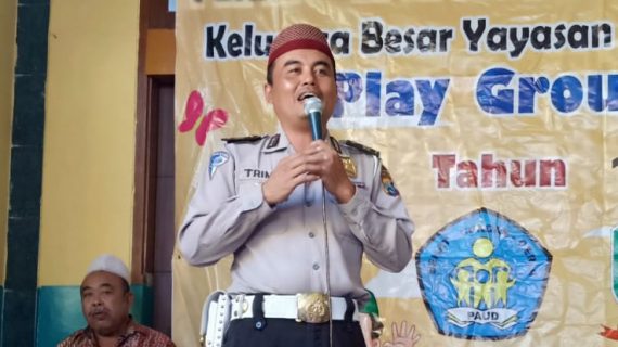 Edukasi Tertib Lalu lintas sejak dini, Kaur Mintu Sat lantas Polres Batu laksanakan penyuluhan ke sekolah – sekolah