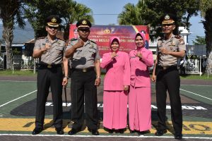 Kapolres Batu Pimpin Korp Raport Kenaikan Pangkat Penghargaan Anggota Sat Sabhara Polres Batu