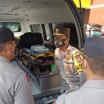 Kapolda jatim berikan 250 unit sepeda motor dan 2 unit ambulance demi menunjang kinerja Bhabinkamtibmas