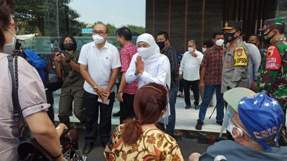Vaksinasi Covid-19 Lansia di Surabaya, Menkes: Sebanyak 38 Juta Akan Terima Vaksinasi Covid-19 Ditargetkan Akhir Bulan Juni 2021