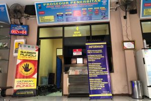 Public Campaign anti korupsi, pungli dan gratifikasi dipasang di sentra sentra pelayanan Publik di Polres Batu