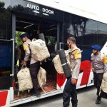 75 Personel Satbrimob Polda Jatim BKO ke Polda NTT Bantu Korban Bencana Alam