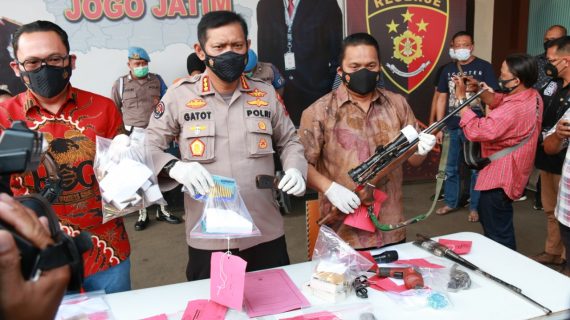 Guru SMP Asal Malang Perakit Senpi Ilegal Berhasil Diamankan Polisi