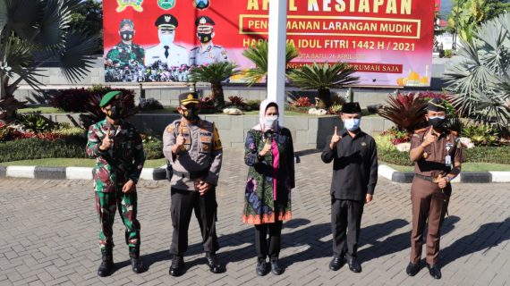 Satukan tekad larang mudik, Polres Batu gelar apel pengamanan larangan Mudik Jelang Idul Fitri 1442 H.