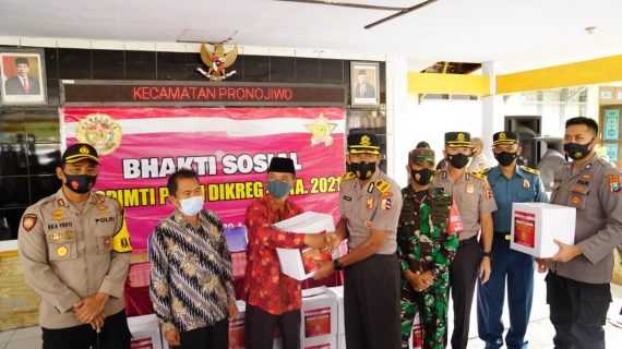 Gelar Vaksinasi dan Sembako dari Peserta Didik Sespimti ke- 30 Polri Warnai Ramadhan di 8 Provinsi dan 10 Kota/Kabupaten