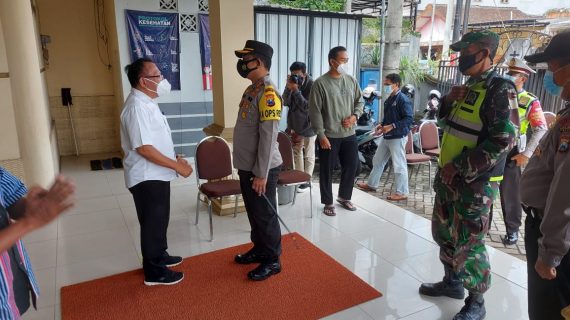 Kapolres Batu pastikan sendiri keamanan pada saat perayaan Paskah tahun 2021 .