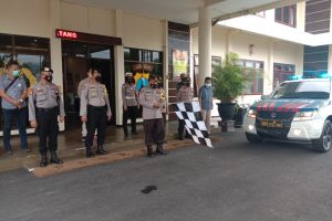 POLRES BATU BERANGKAT KAN BANTUAN KEMANUSIAAN UNTUK MASYARAKAT NTT MELALUI POLDA JATIM