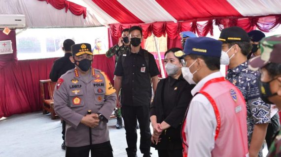 Bersama Panglima TNI, Kapolri Tinjau Pos Penyekatan Merak-Bakauheni