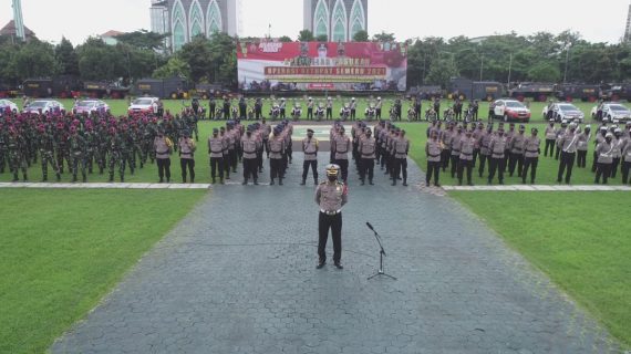 Forkopimda Jatim Apel Gelar Pasukan Ops Ketupat Semeru 2021