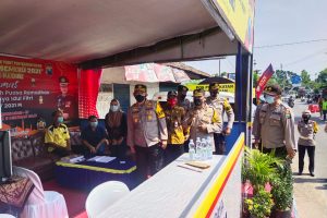 KAPOLRES BATU CEK POS PENYEKATAN DI WILAYAH KASEMBON DAN NGANTANG UNTUK PASTIKAN SEMUA SUDAH SIAP MELAYANI MASYARAKAT