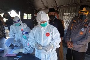 Angka Kasus Positif Covid-19 di Bangkalan Melonjak, Forkopimda Pamekasan Lakukan Penyekatan dan Rapid Antigen Acak