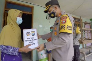 Kapolres Magetan Sebut Pentingnya Bansos Bagi Masyarakat di Tengah PPKM Darurat