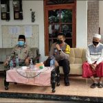 Polres Sampang Laksanakan Door To Door Vaksin Covid-19 Ke Pondok Pesantren Di Kabupaten Sampang