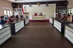 ARAHAN KASI PROPAM POLRES BATU KEPADA CALON ANGGOTA POLRI