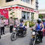 Gelorakan Kemerdekaan Republik Indonesia, Kapolresta Sidoarjo Bagikan 5.000 Bendera Merah Putih dan Baksos