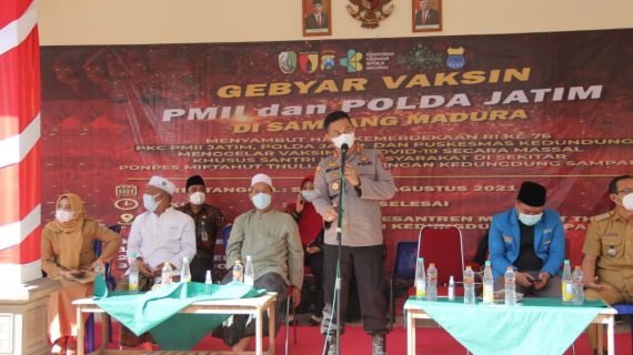 Gebyar Vaksinasi PMII Dan Polda Jatim Di Kabupaten Sampang Targetkan 1500 Santri Dan Masyarakat Mendapatkan Vaksin Covid-19