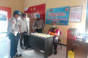 SIPROPAM POLRES BATU MELAKSANAKAN OPS GAKTIBPLIN PEMERIKSAAN URINE ANGGOTA POLRES BATU