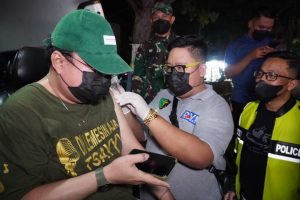 Strategi Vaksin Mobile”, Terobosan Baru Ala AKBP Alith Alarino Guna Percepat Vaksinasi di Bangkalan