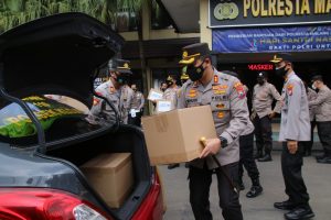 Peringati Hari Santri Nasional, Polresta Malang Kota Bagi – bagi Sembako ke Ponpes di Wilayah Kota Malang* 