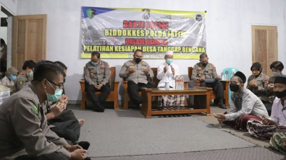Kabid Dokkes Polda Jatim Laksanakan Bakti Sosial di Panti Asuhan Ar-Ridlwan Kota Batu