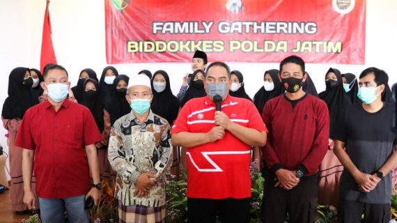 Kabid Dokkes Polda Jatim dan Pondok Pesantren Ar-Ridlwan Kota Batu Gelar Family Gathering