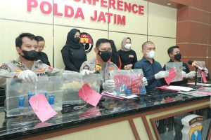 Polda Jatim Ringkus ‘Mami Ambar’ Pekerjakan 29 Wanita Sebagai PSK, 6 Masih Dibawah Umur
