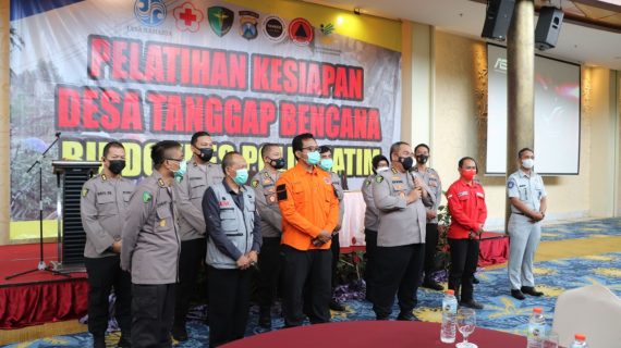 Kabid Dokkes Polda Jatim Selenggarakan Pelatihan Desa Tanggap Bencana