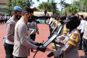 Bhabin Kelurahan Sisir Srikandi Polres Batu Raih Penghargaan